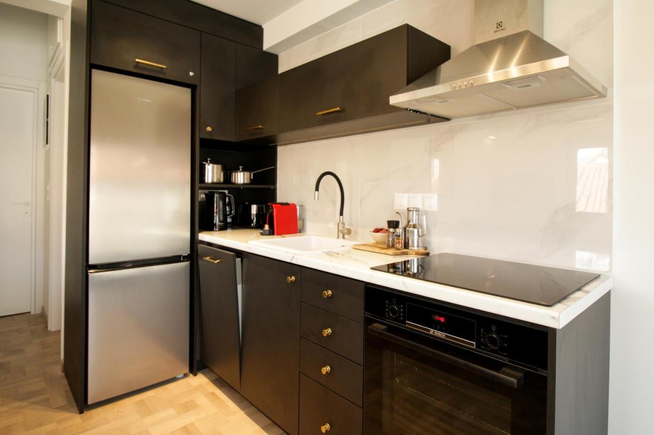 Onos - 2 Bedroom 2 Bathroom Penthouse With Terrace In Old Town Kalamata Esterno foto